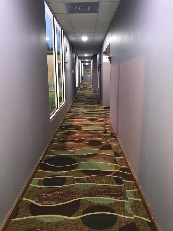 Airport Suites Hotel Piarco Exterior foto